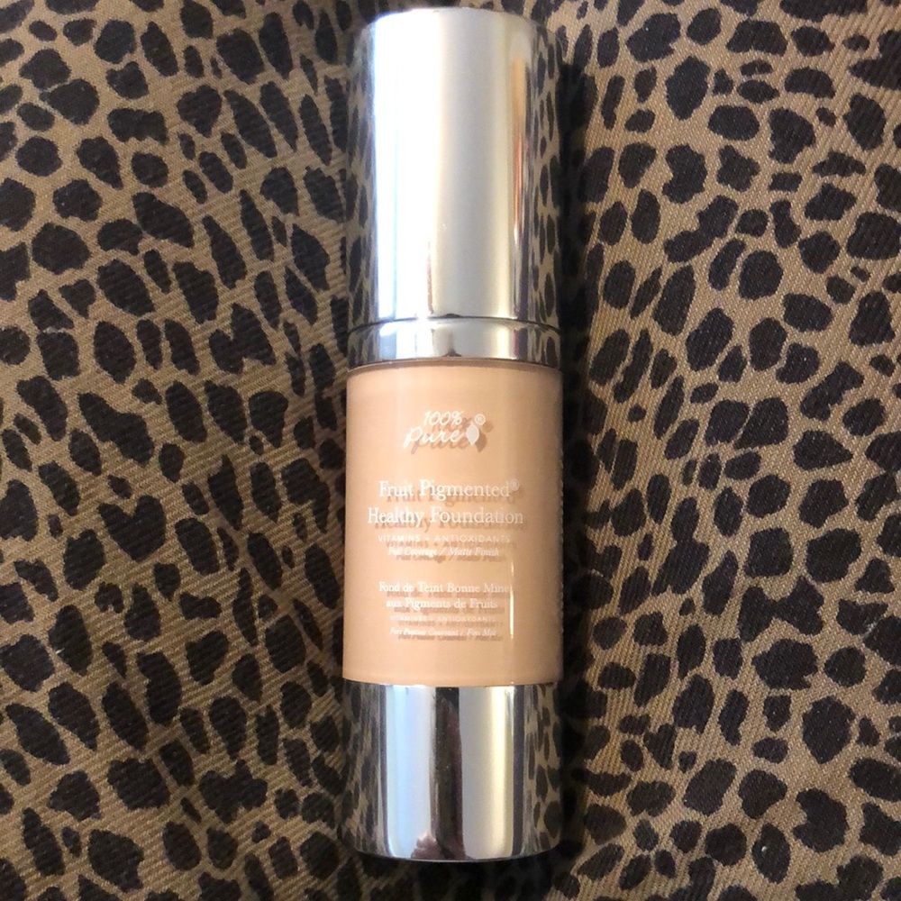 100% Pure fruit pigmented healthy foundation